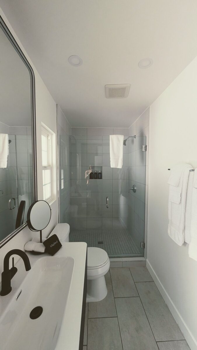 White and black bathroom at the Casa Palma Hotel