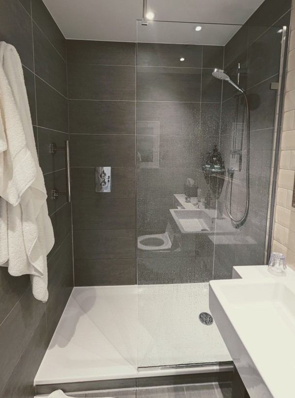 Shower water pressure at Staybridge Suites Vauxhall Garden hotel